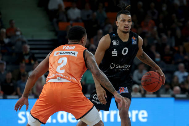 凭借更加娴 凭借更加娴